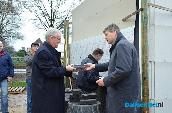 Eerste steenlegging paramedisch centrum Nieuwleusen - Foto: Ingrid Zenderink