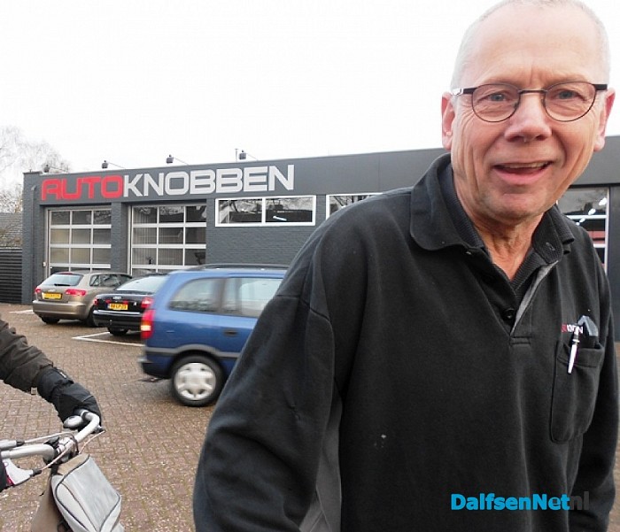 Auto Knobben open