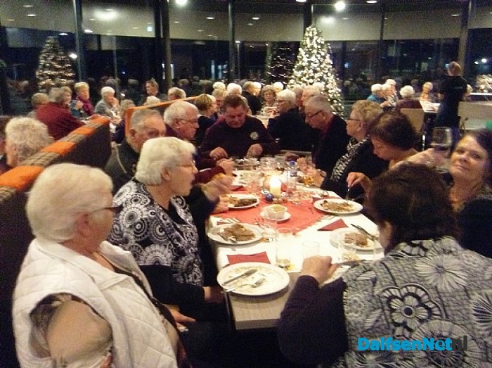 Kerstdiner voor 120 ouderen