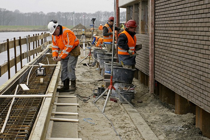 Enkele nieuwe foto’s van werkzaamheden aan de kade - Foto: Paul Scholten