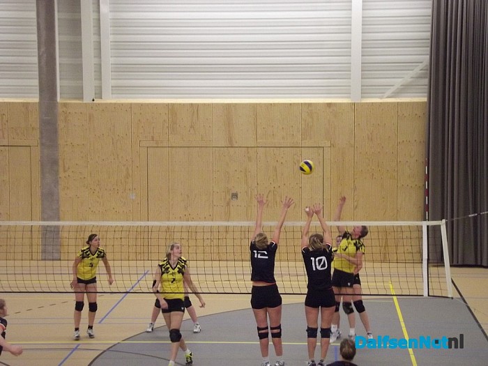 Toyota van Leussen Dames 1 pakt eerste nederlaag van 2015
