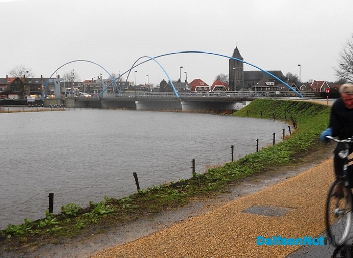 Water in de  Vecht sinds gisteren behoorlijk hoger