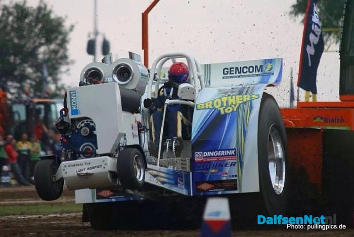 Brothers Toy uit Nieuwleusen ook naar Tractorpulling