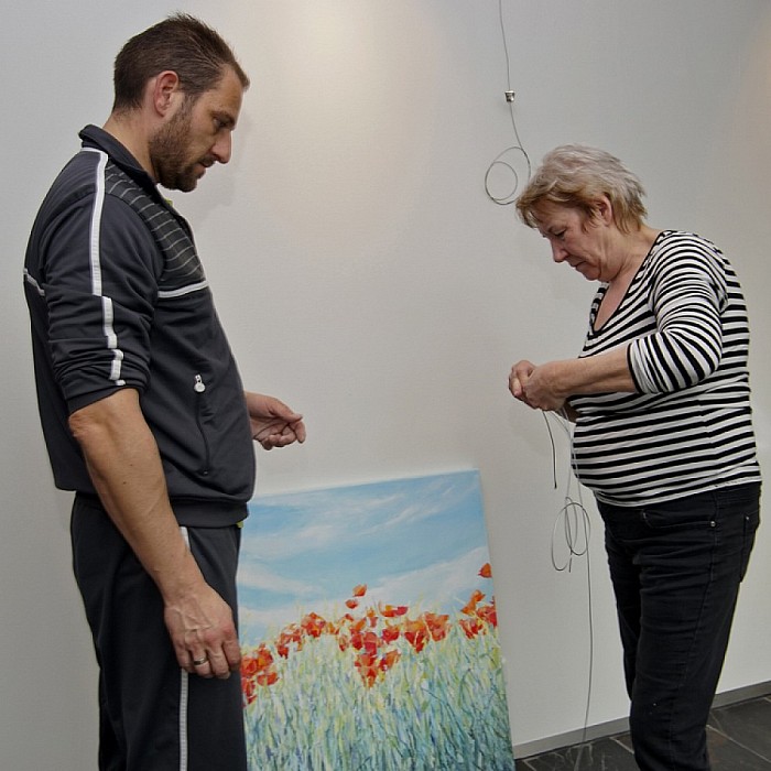 Nieuwe expo in foyer gemeentehuis - Foto: Paul Scholten