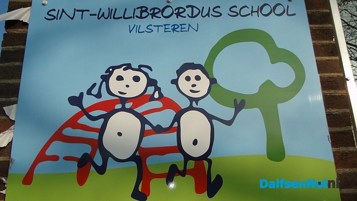 Feestelijke onthulling bij de Sint-Willibrordusschool