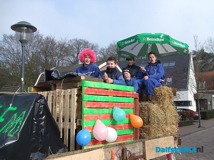 Carnavalsoptocht “op de camping” in Hoonhorst - Foto: Wim