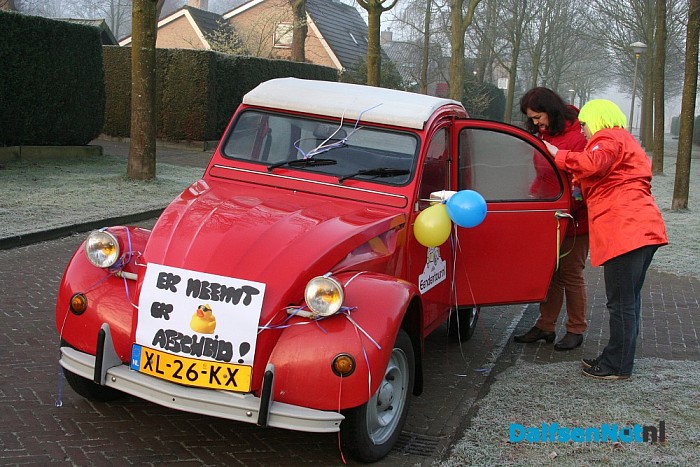 Juf Elly viert groots afscheid op de Carrousel