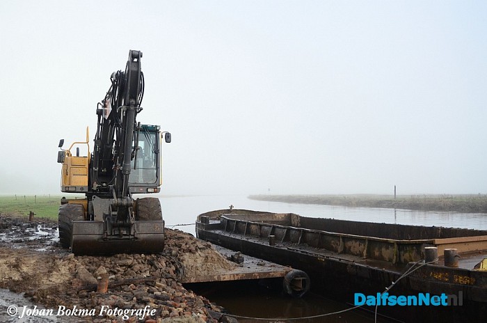 Ontstening Vecht nu ook vlakbij pontje - Foto: Johan Bokma