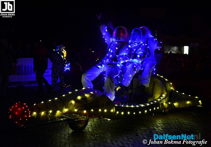 16.000 mensen bezoeken verlichte optocht Lemelerveld - Foto: Johan Bokma