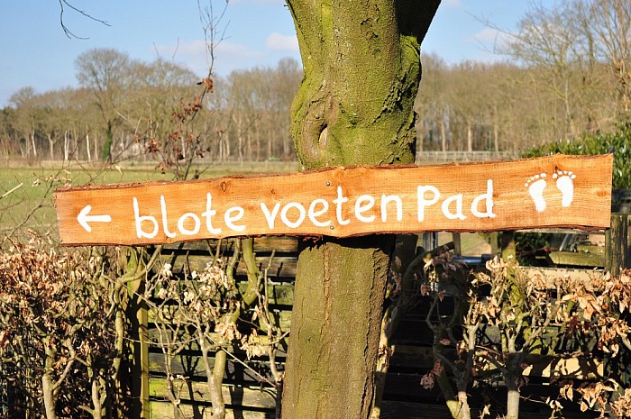 Blote voetenpad op de A. Baron van Dedemschool - Foto: Eigen geleverde foto