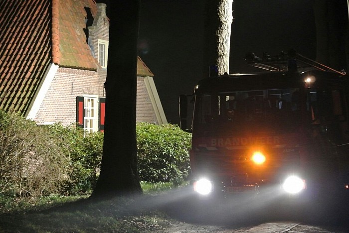 Schoorsteenbrand in monumentale boerderij - Foto: Niels Jansen