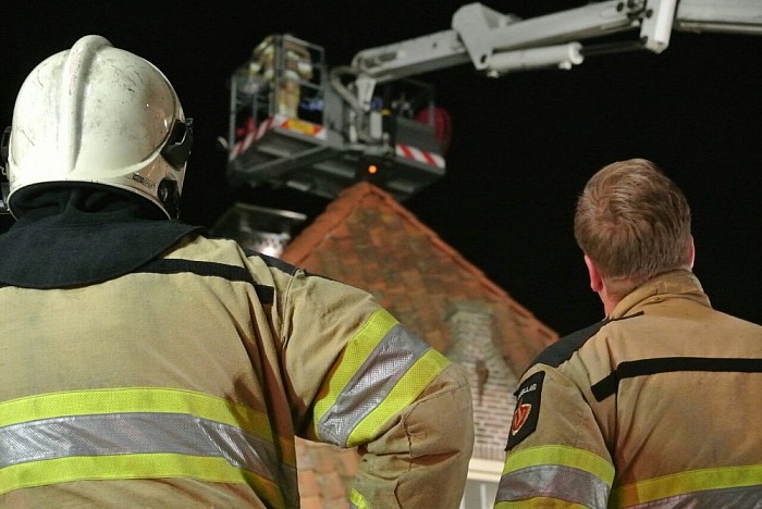 Schoorsteenbrand in monumentale boerderij - Foto: Niels Jansen