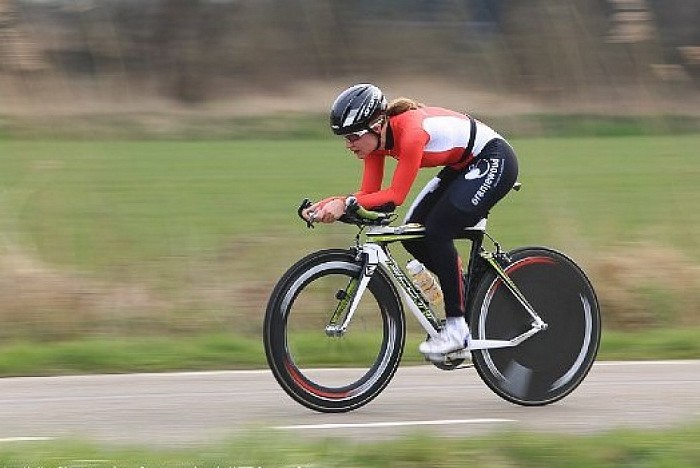 Loes Adegeest Nederlands Kampioen Wintertriatlon - Foto: Eigen geleverde foto