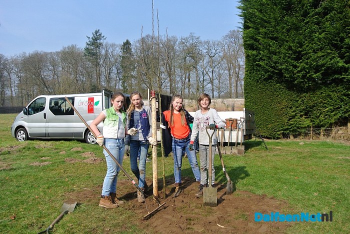 Boomplantdag op Den Berg