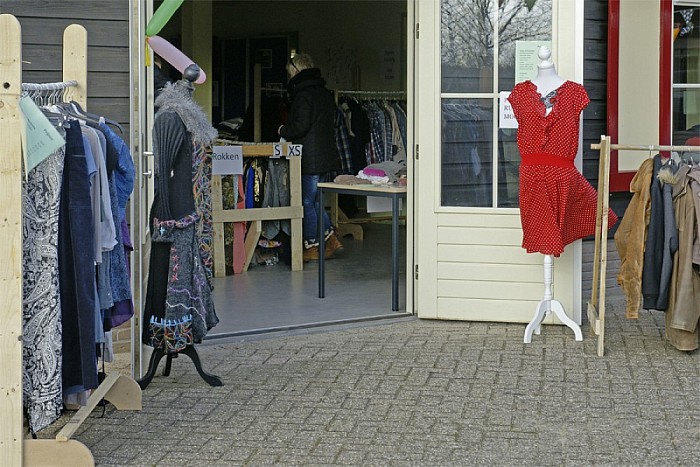Kledingbeurs in Lindehoeve - Foto: Paul Scholten