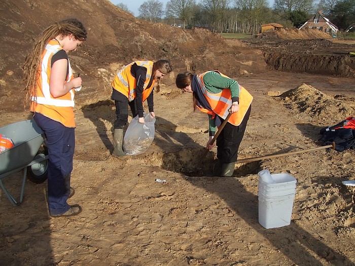 Gerner es, archeologisch onderzoek: 4e week - Foto: Wim