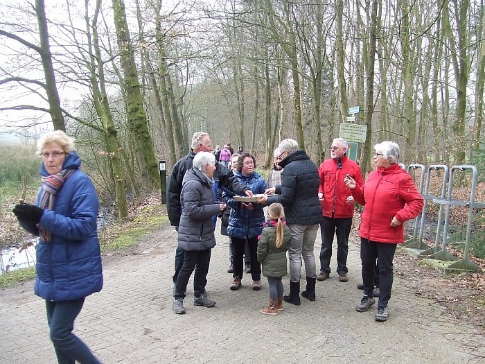 Wandeling Hoonhorst weer groot succes - Foto: Wim