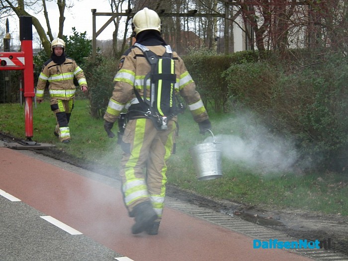 Brand in schoorsteen Koelmansstraat - Foto: Robert Bril