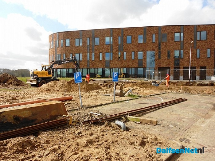 Werkzaamheden rond het gemeentehuis