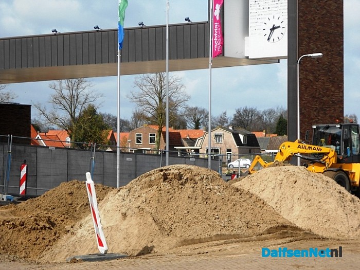 Werkzaamheden rond het gemeentehuis