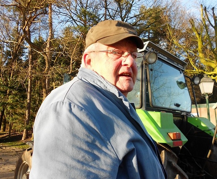 Een boog zetten bij de buren, een traditie - Foto: Eigen geleverde foto