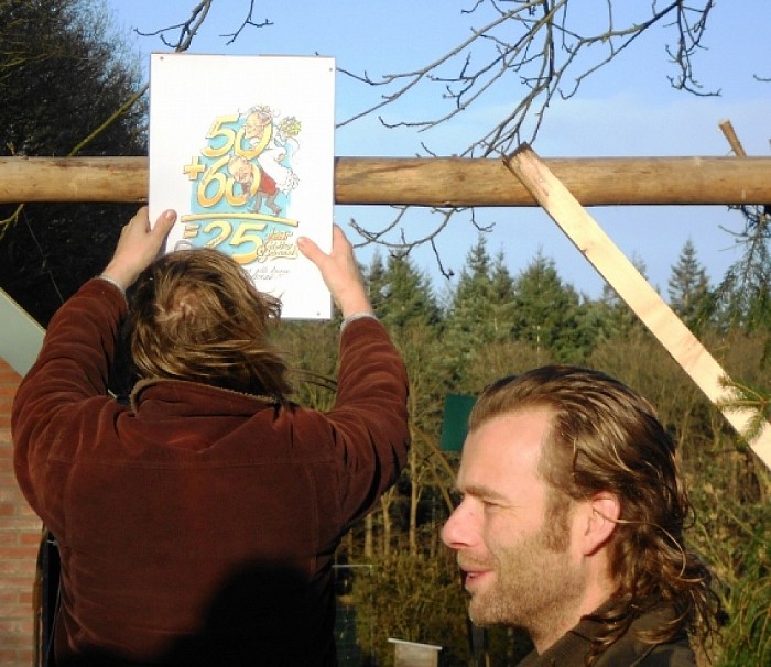 Een boog zetten bij de buren, een traditie - Foto: Eigen geleverde foto