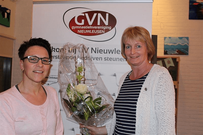 Lina Nooter al 25 jaar lid van GV Nieuwleusen - Foto: Eigen geleverde foto
