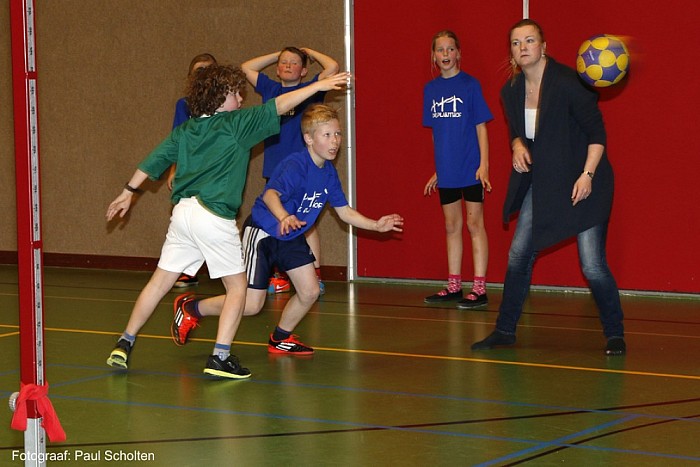 Schoolkorfbaltoernooi 2015 - Foto: Paul Scholten