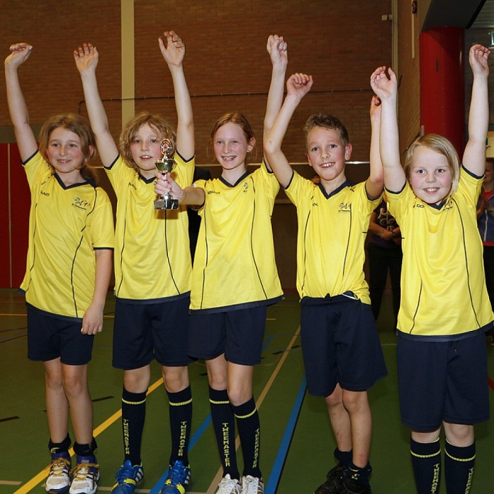 Schoolkorfbaltoernooi 2015 - Foto: Paul Scholten