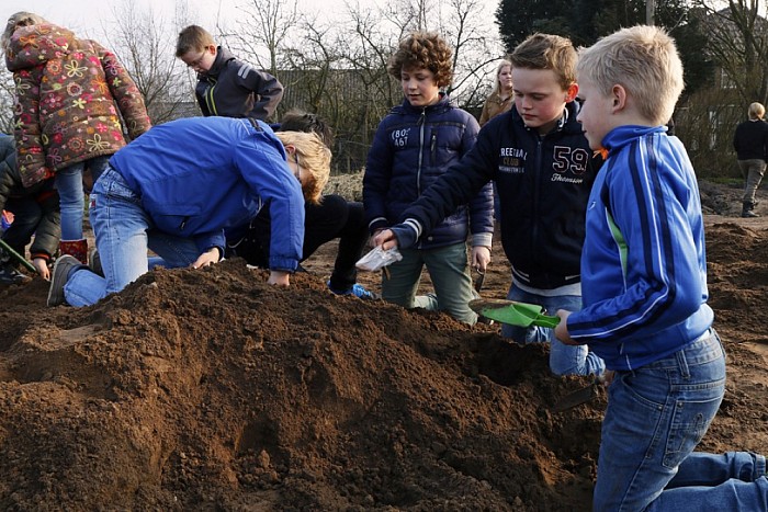 Open Dag Archeologisch Onderzoek Oosterdalfsen groot succes - Foto: Paul Scholten