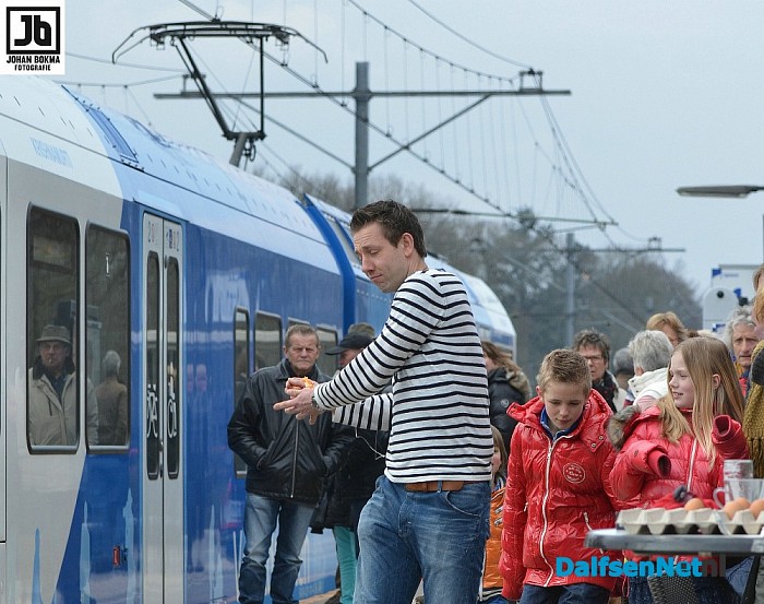 Eieren gooien bij het Oude Station - Foto: Johan Bokma