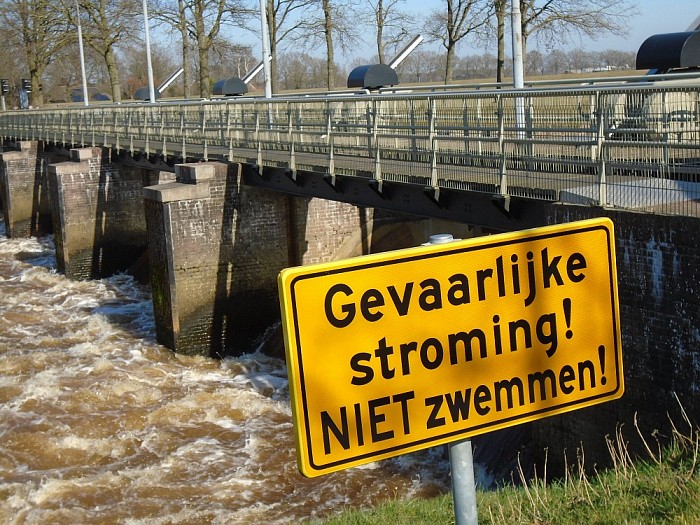 Fietsweer, een rondje kleine stuw - Foto: Lenze L