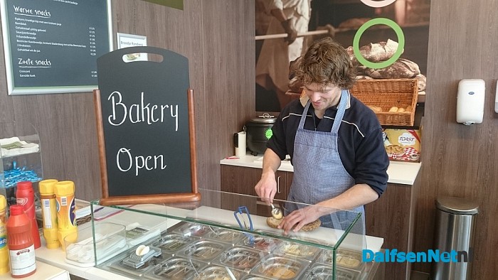 BP Rondweg bied klanten nu ook verse broodjes