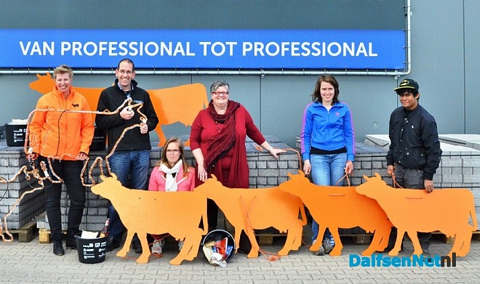 Zorgboer helpt Oranjevereniging Dalfsen - Foto: Johan Bokma