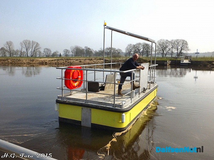 Het pontje de Stokte / Hessum vaart - Foto: H.G. Foto