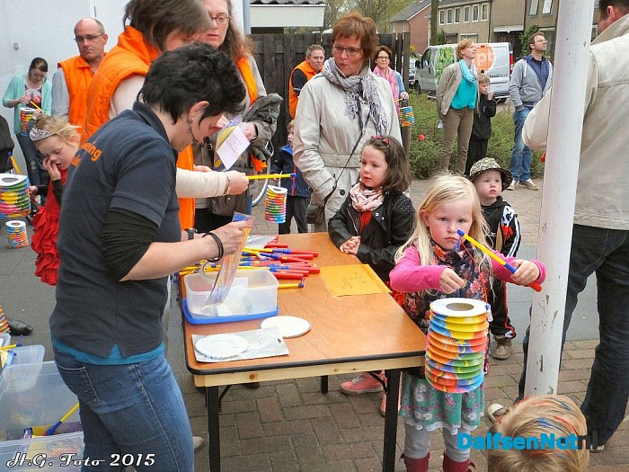 Lampion optocht Oudleusen. - Foto: H.G. Foto