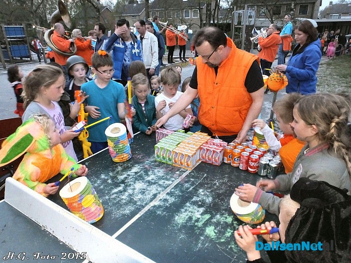 Lampion optocht Oudleusen. - Foto: H.G. Foto