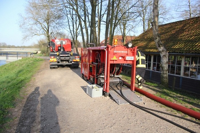 Dalfser brandweer houdt oefening met boeren