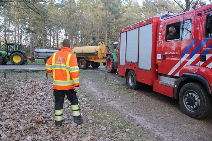 Dalfser brandweer houdt oefening met boeren