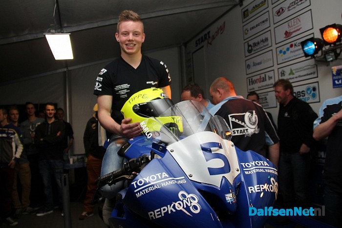 Coureur Karlo Slager mag zaterdag zijn eerste racerondjes rijden