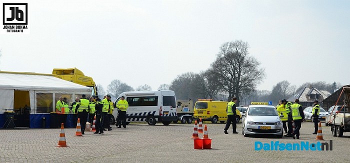 Grote verkeerscontrole Hessenweg - Foto: Johan Bokma