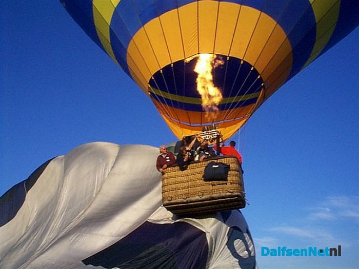 Ballonfestijn Averboys bij zwembad de Tippe