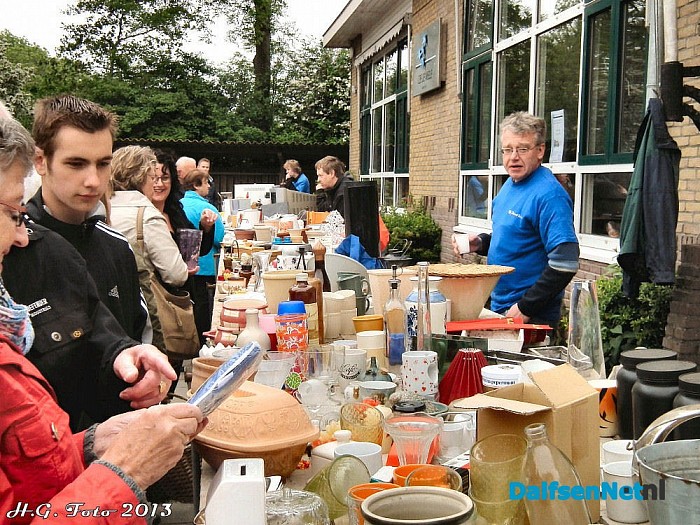 Meele pleinmarkt: 30 mei - Foto: H.G. Foto