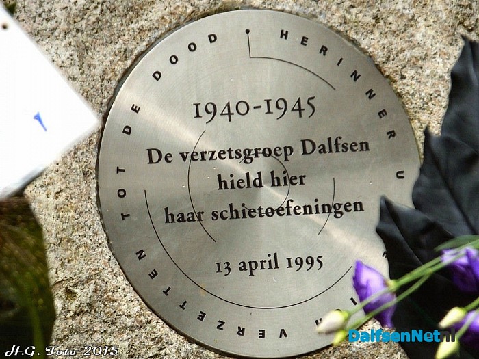 Herdenking 4 mei Schaapskooiweg. - Foto: H.G. Foto