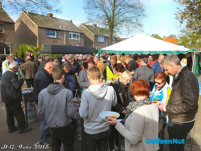 Zeer geslaagde Dorps BBQ - Foto: H.G. Foto