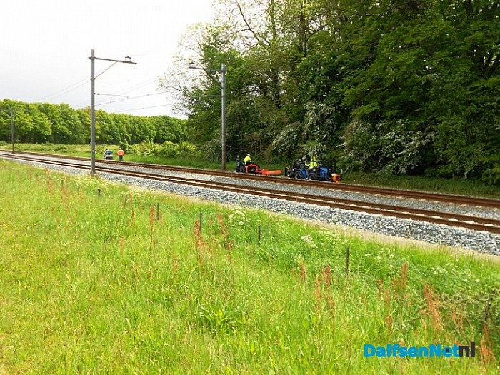 Grasmaaien langs het spoor