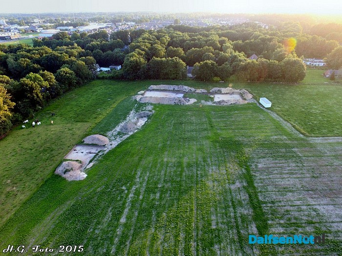 Gaat U ook mee Graven ? - Foto: H.G. Foto