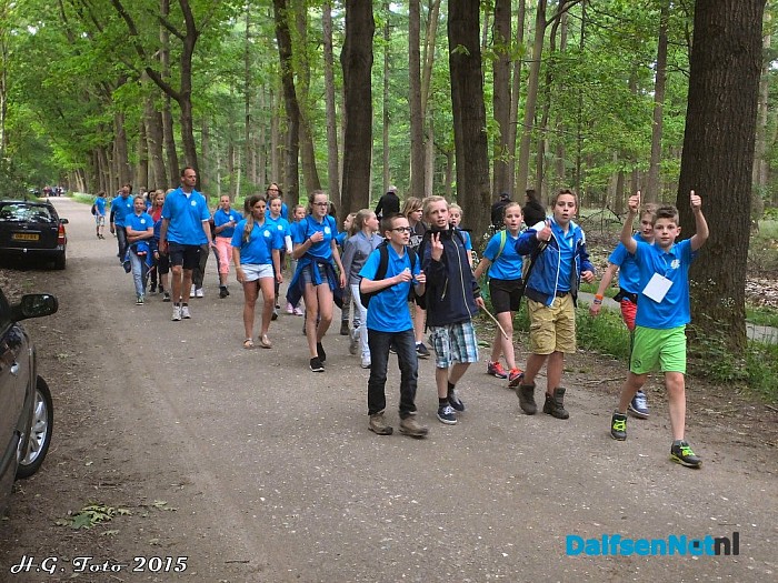 Fotomap Avond wandel driedaagse Dalfsen online. - Foto: H.G. Foto
