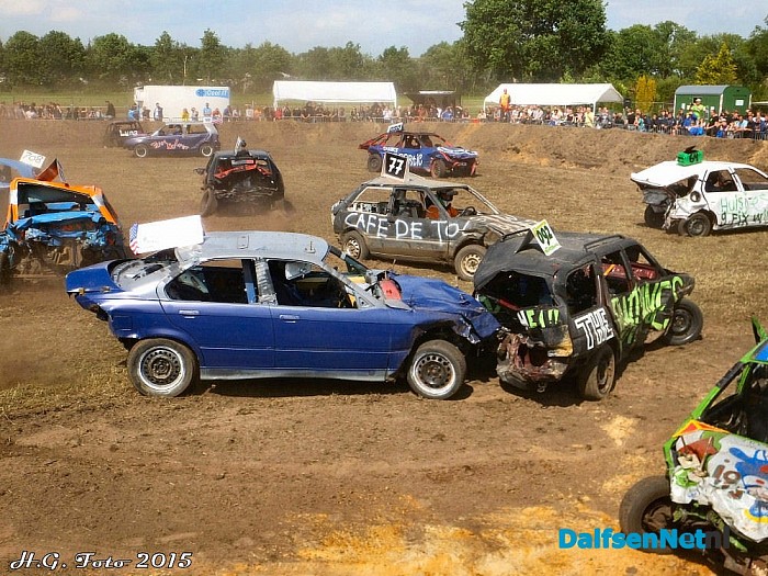 Auto rodeo Oudleusen bij zon en bij regen. - Foto: H.G. Foto