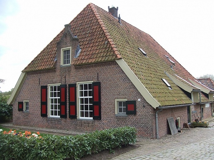 Den Aalshorst (6) met de prachtige boerderijen - Foto: Wim